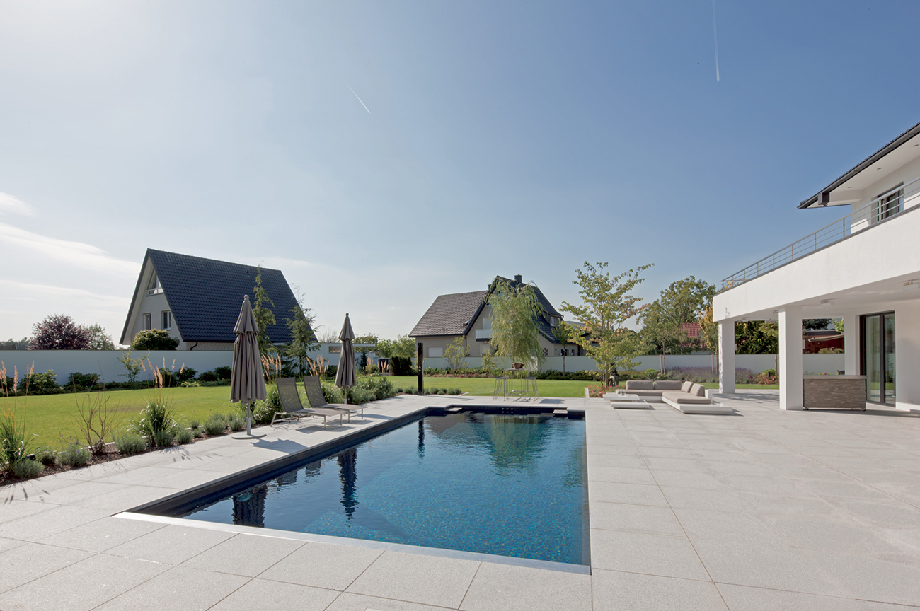 Construction piscine design